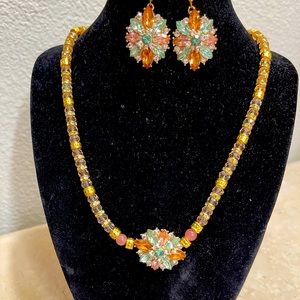 Multicolor crystals necklace